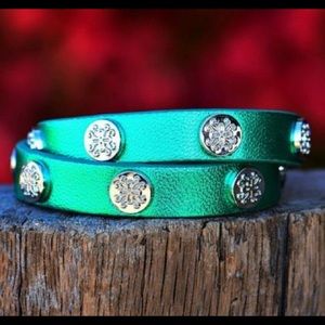 Metallic Meagan Double Wrap Green